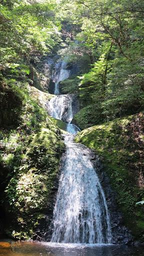 Atera-no-Nanataki Waterfall